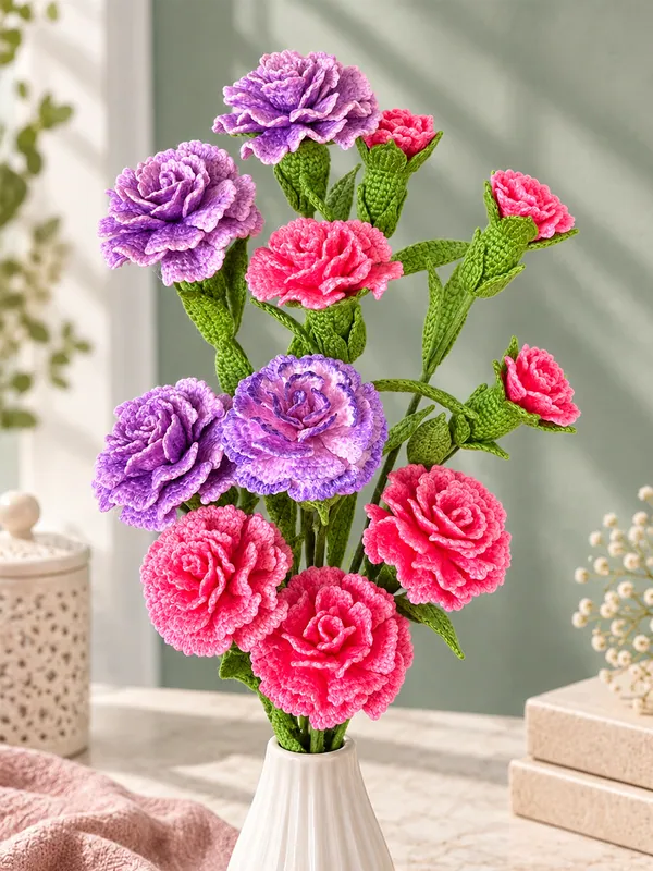 Crochet carnation