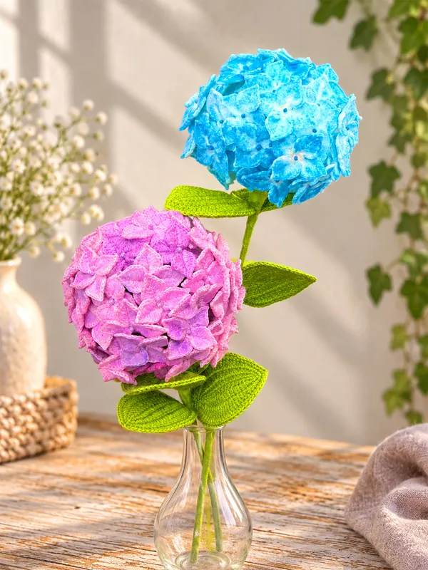 Crochet hydrangea